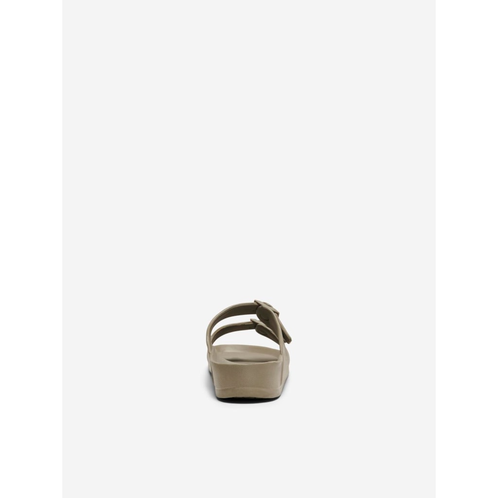 ADJUSTABLE STRAP SANDAL