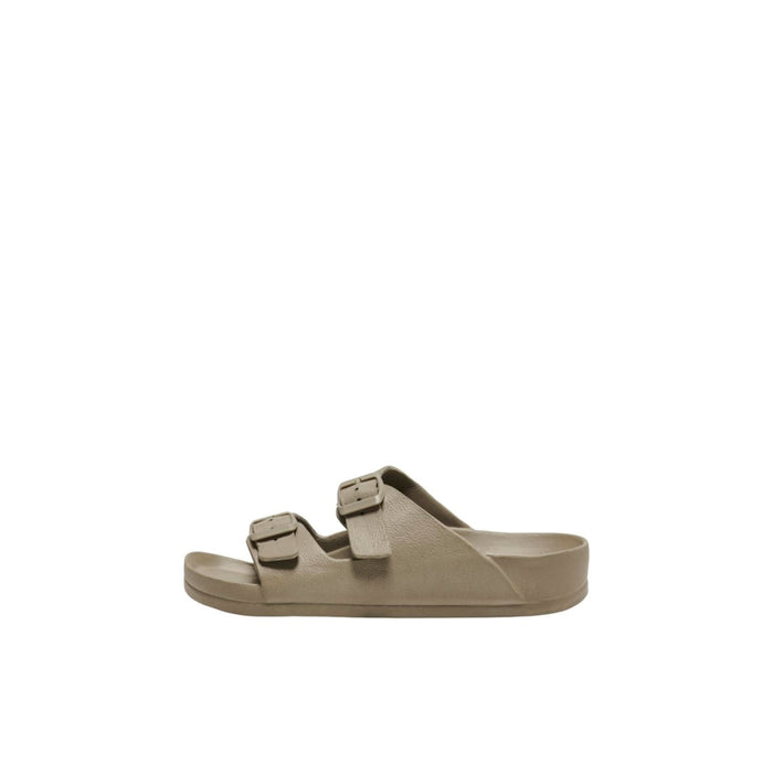 ADJUSTABLE STRAP SANDAL