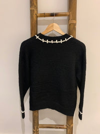 BLACK STAR KNIT