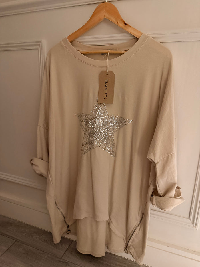 STAR EMBELLISHED TOP
