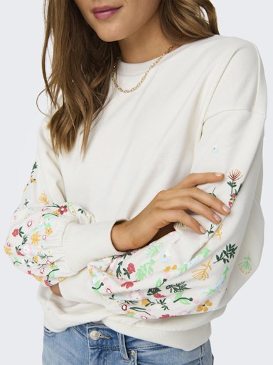 O-NECK FLOWER SWEATER