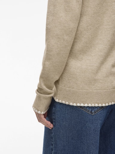 DETAIL KNIT TOP